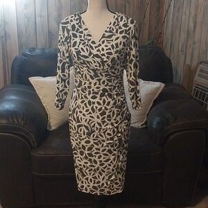 Gray and white Ralph Lauren 3/4 sleeve v-neck dress, size 4